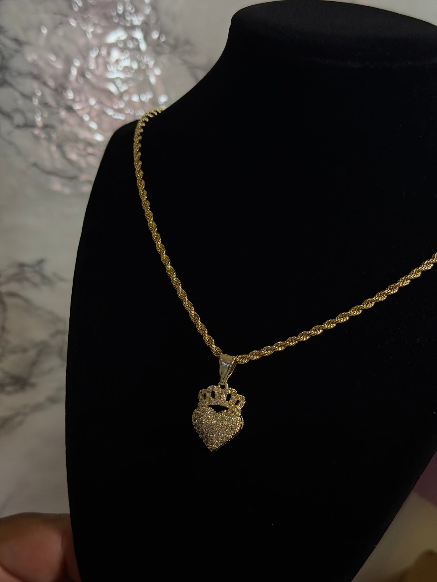 Crown heart diamond necklace