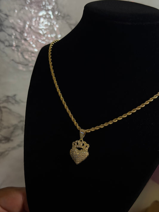 Crown heart diamond necklace