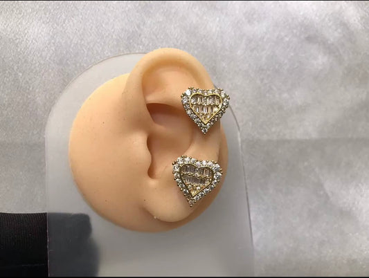 Diamond heart studs 🌟