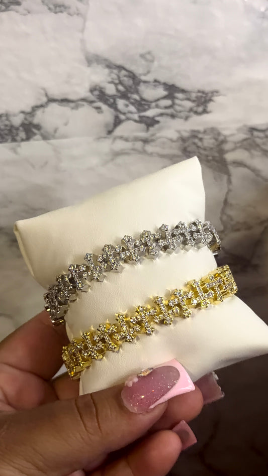 Cross tennis bracelet