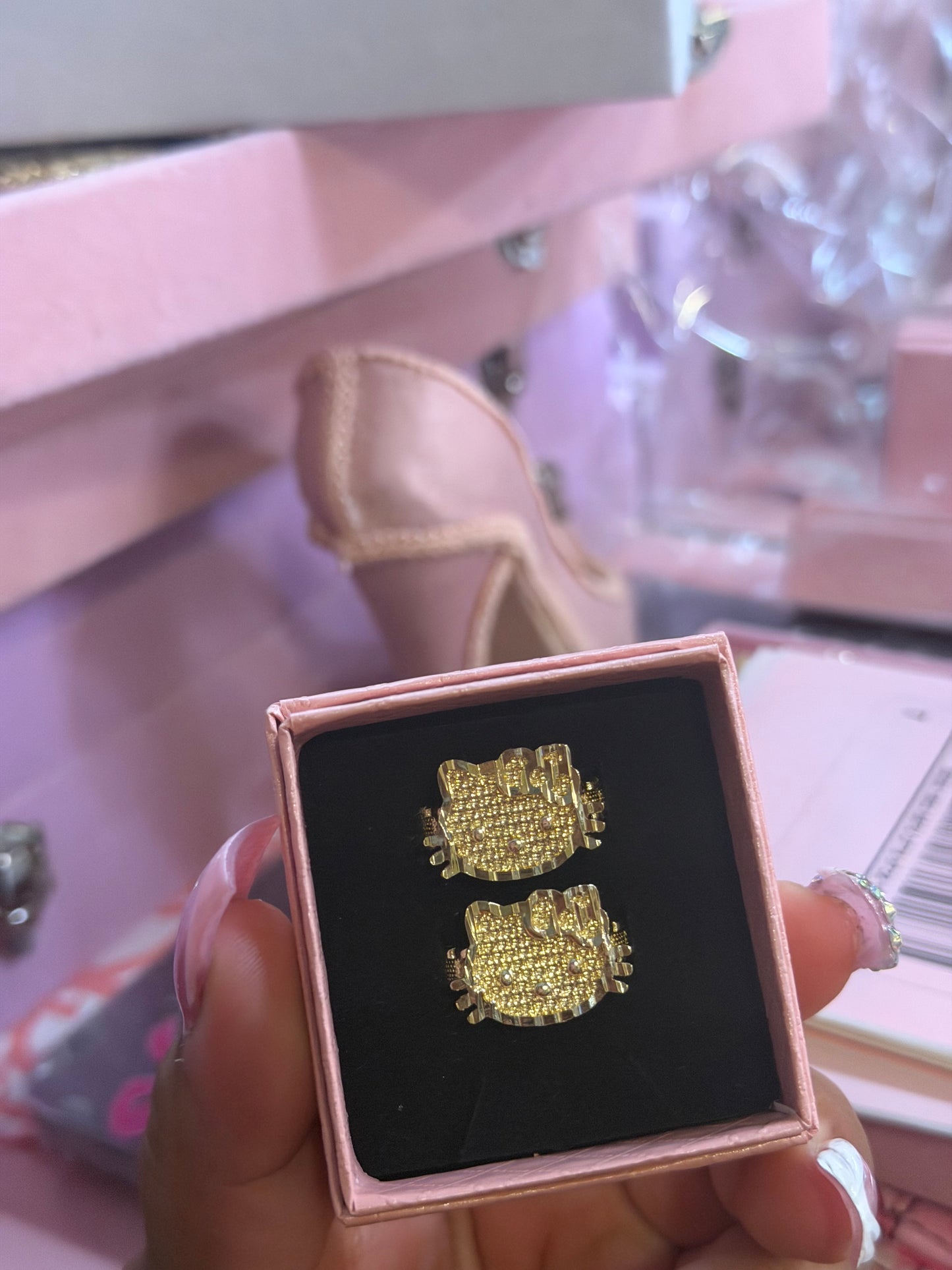 HK lux ring 🌟